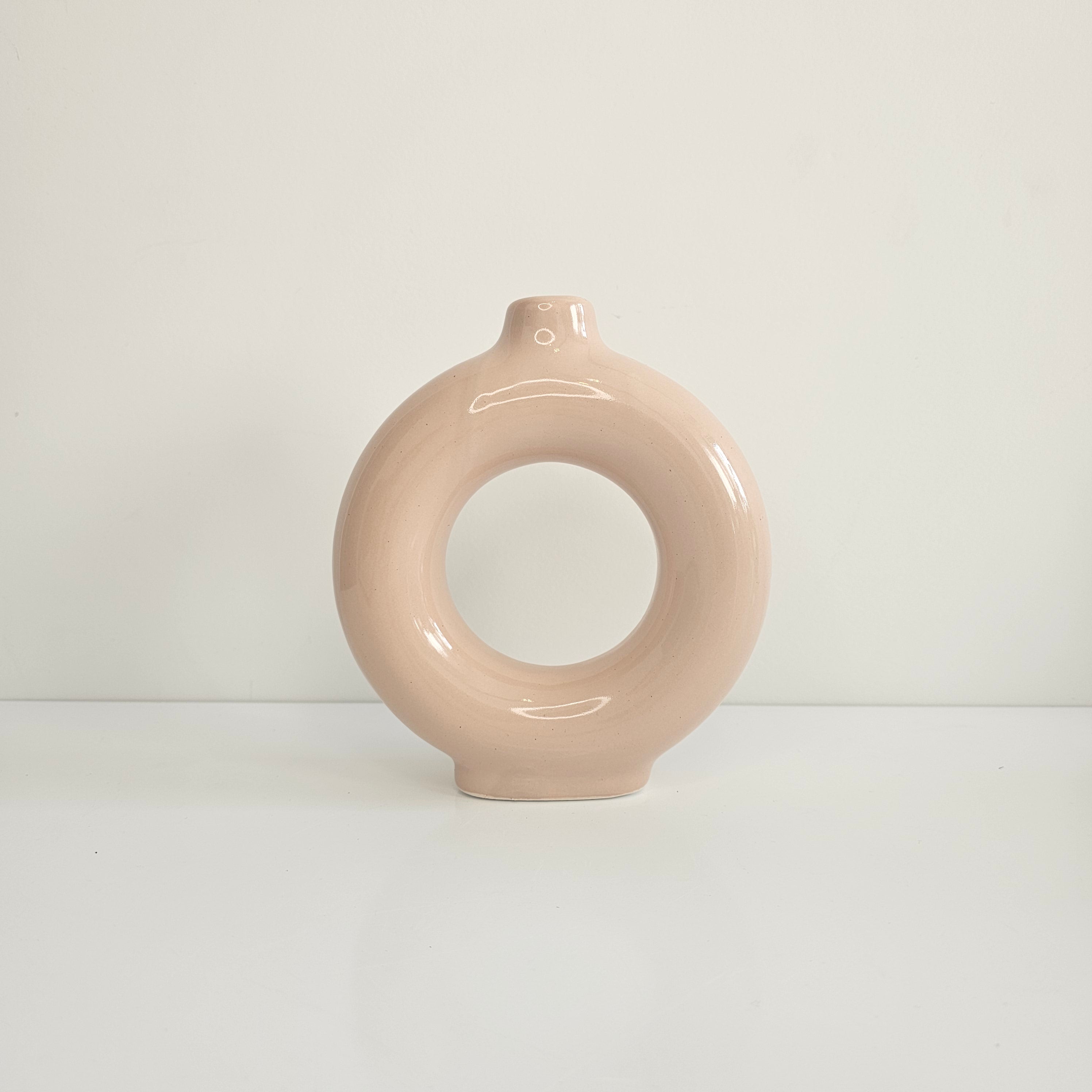 Vase Afriq Loop — Sculpture Moderne en Céramique Artisanale