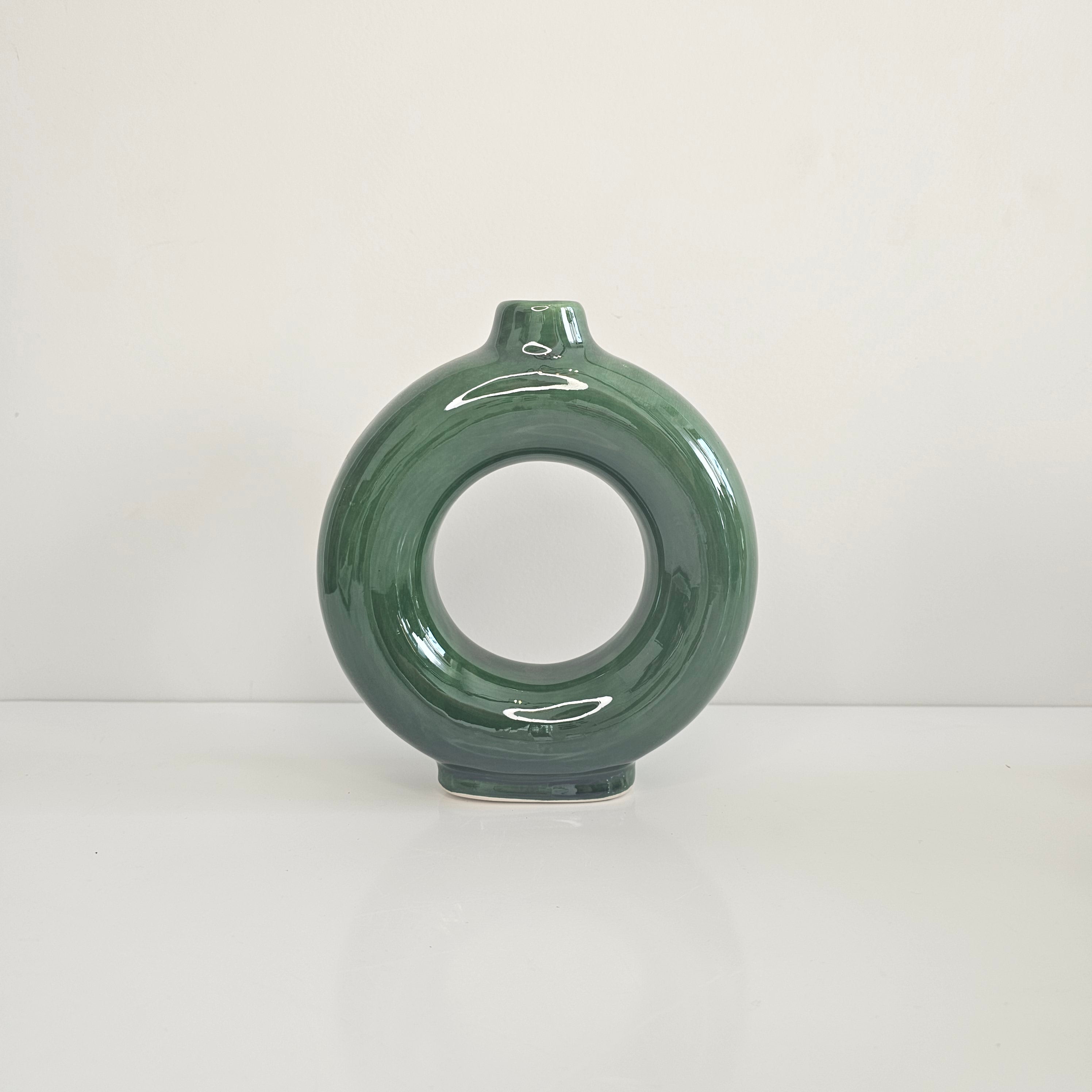 Vase Afriq Loop — Sculpture Moderne en Céramique Artisanale