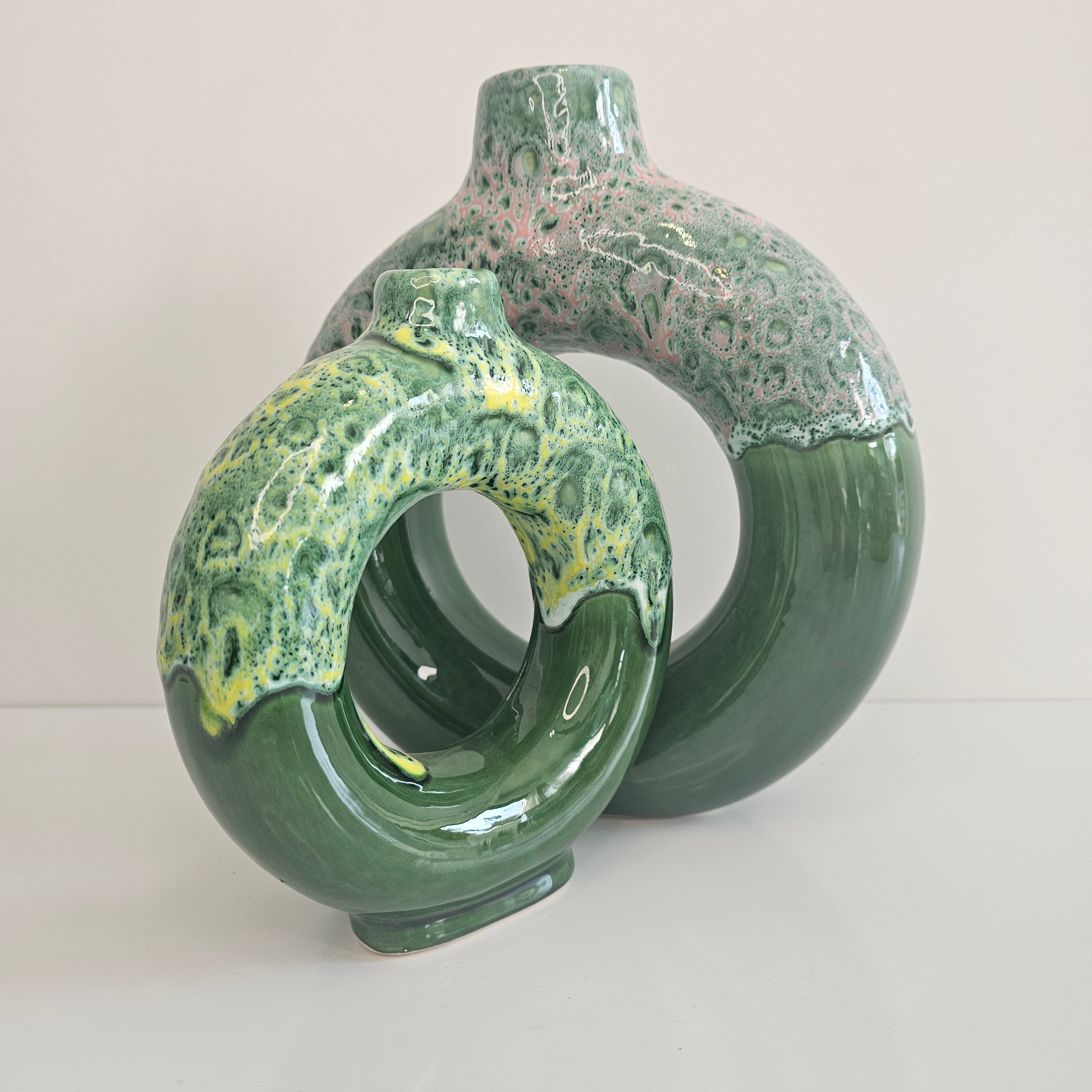 Vase Afriq Loop — Sculpture Moderne en Céramique Artisanale