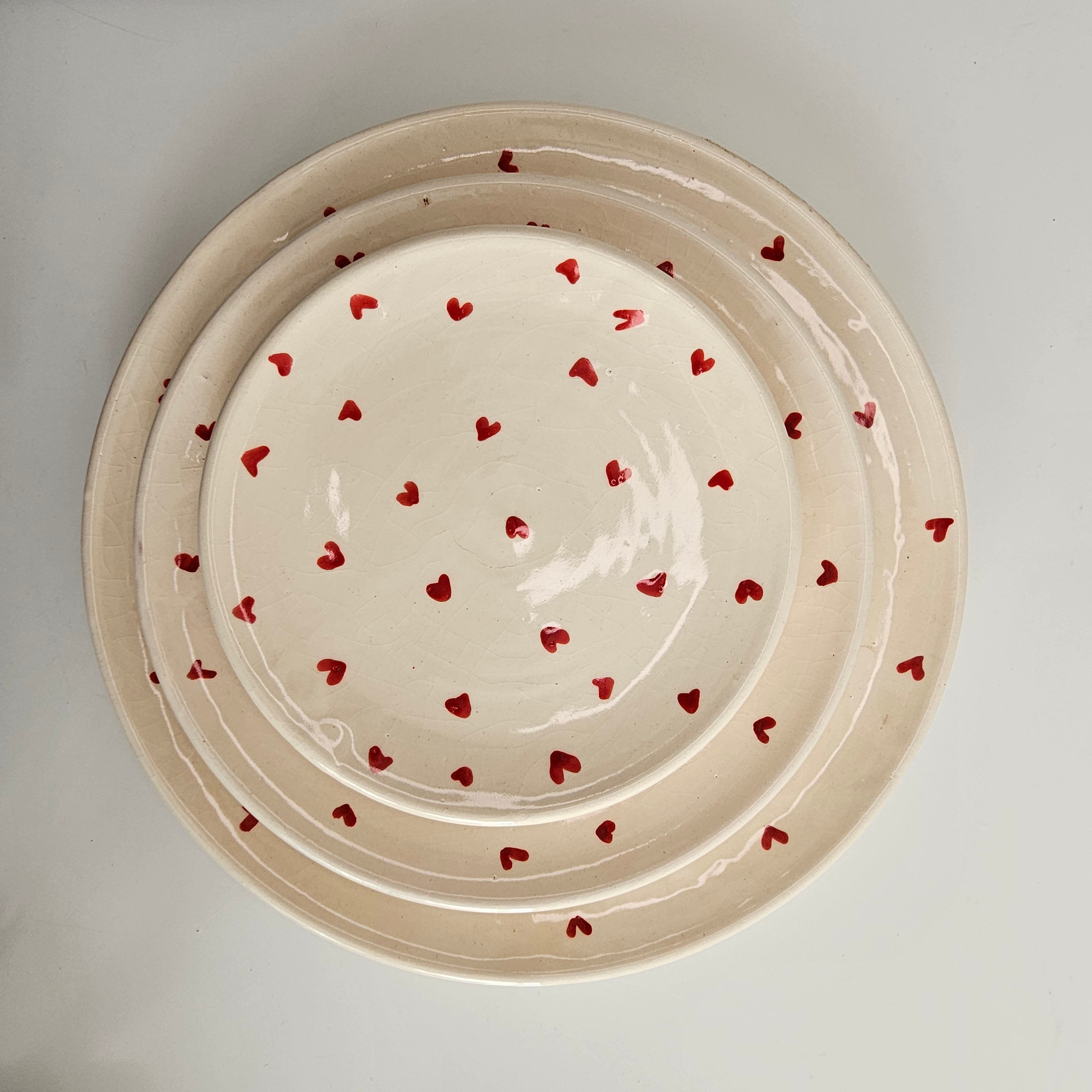 Set de 3 Assiettes Tayri Cœurs — Vaisselle Berbère en Céramique Artisanale