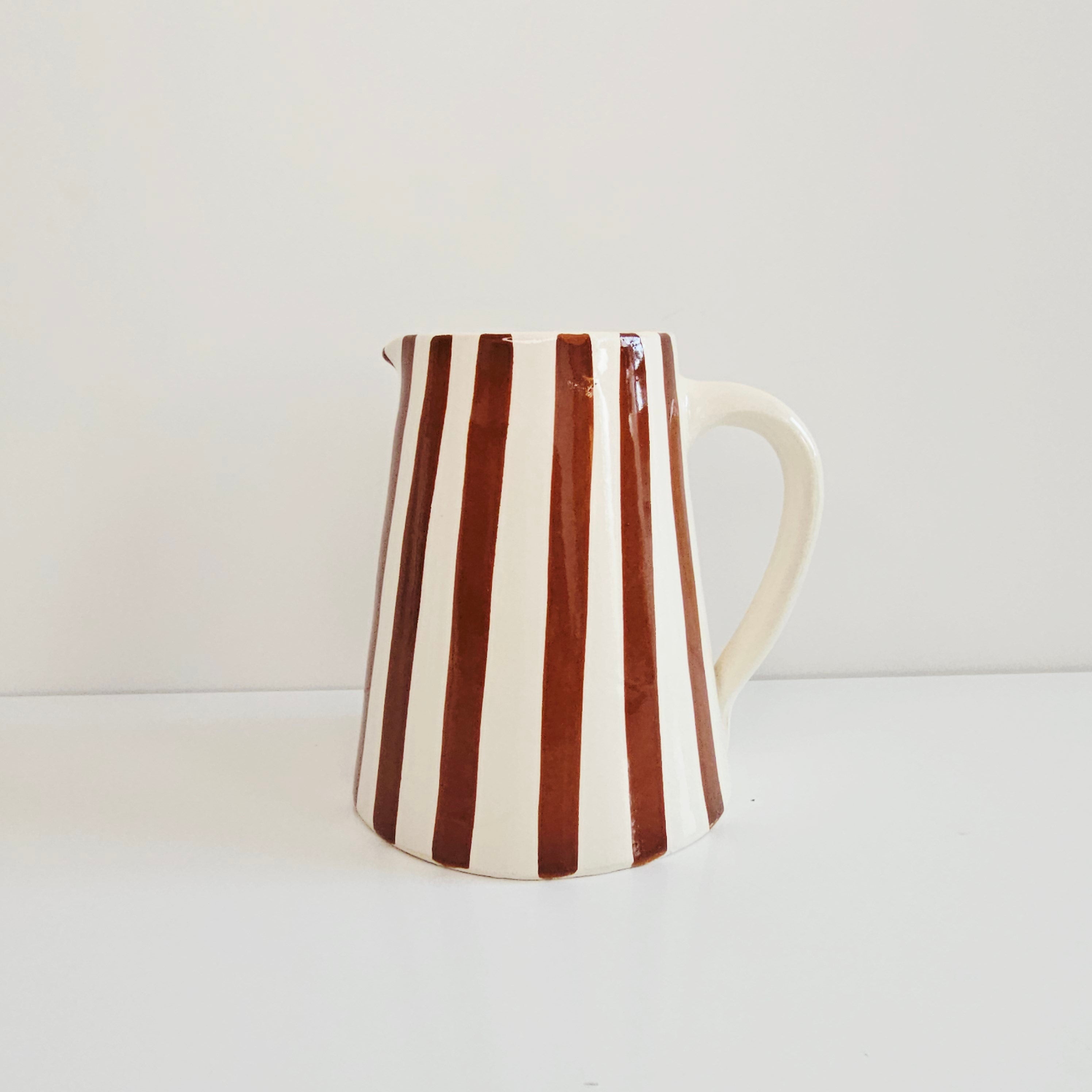 Carafe Stripe Amazigh — Pichet en Céramique Artisanale 800ml