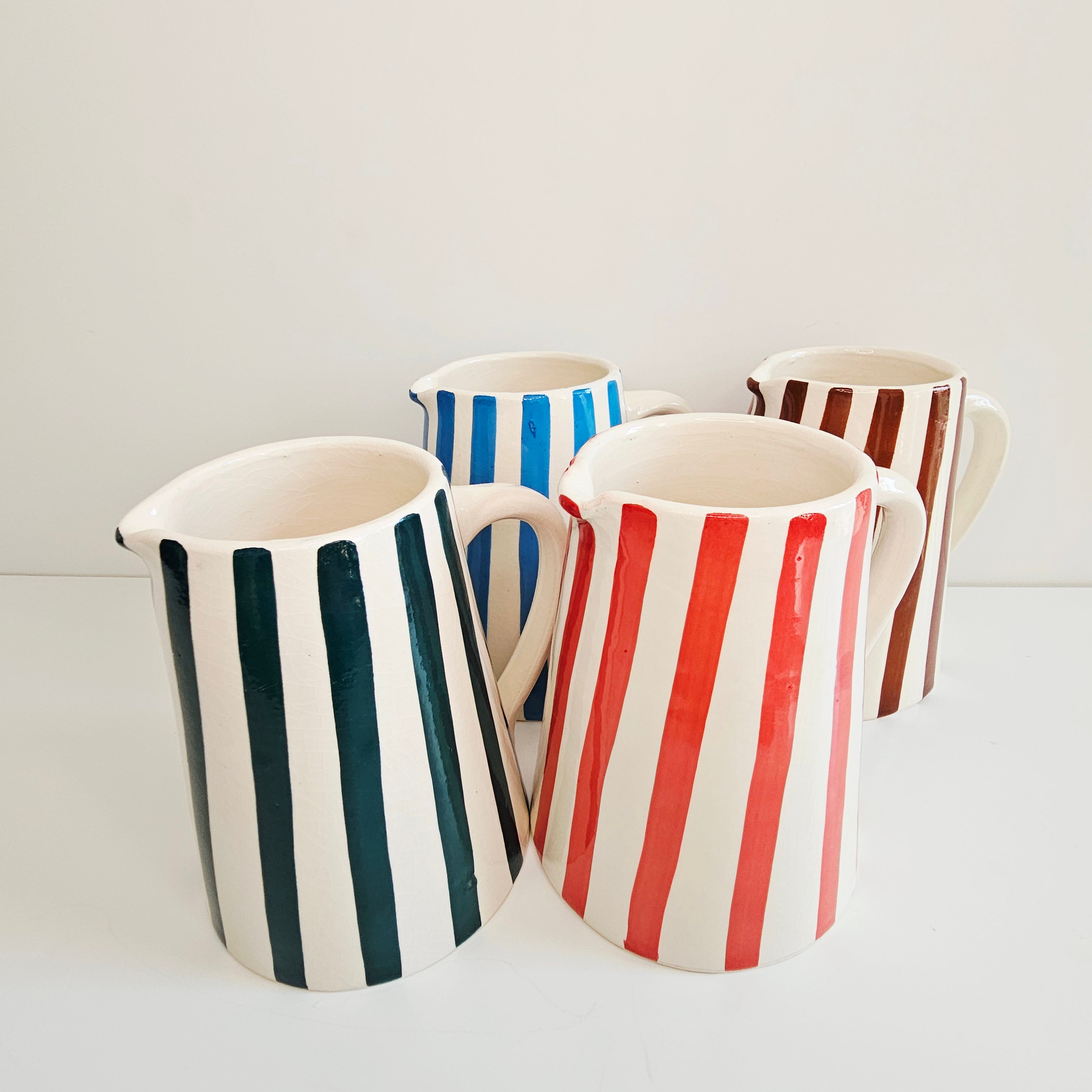 Carafe Stripe Amazigh — Pichet en Céramique Artisanale 800ml