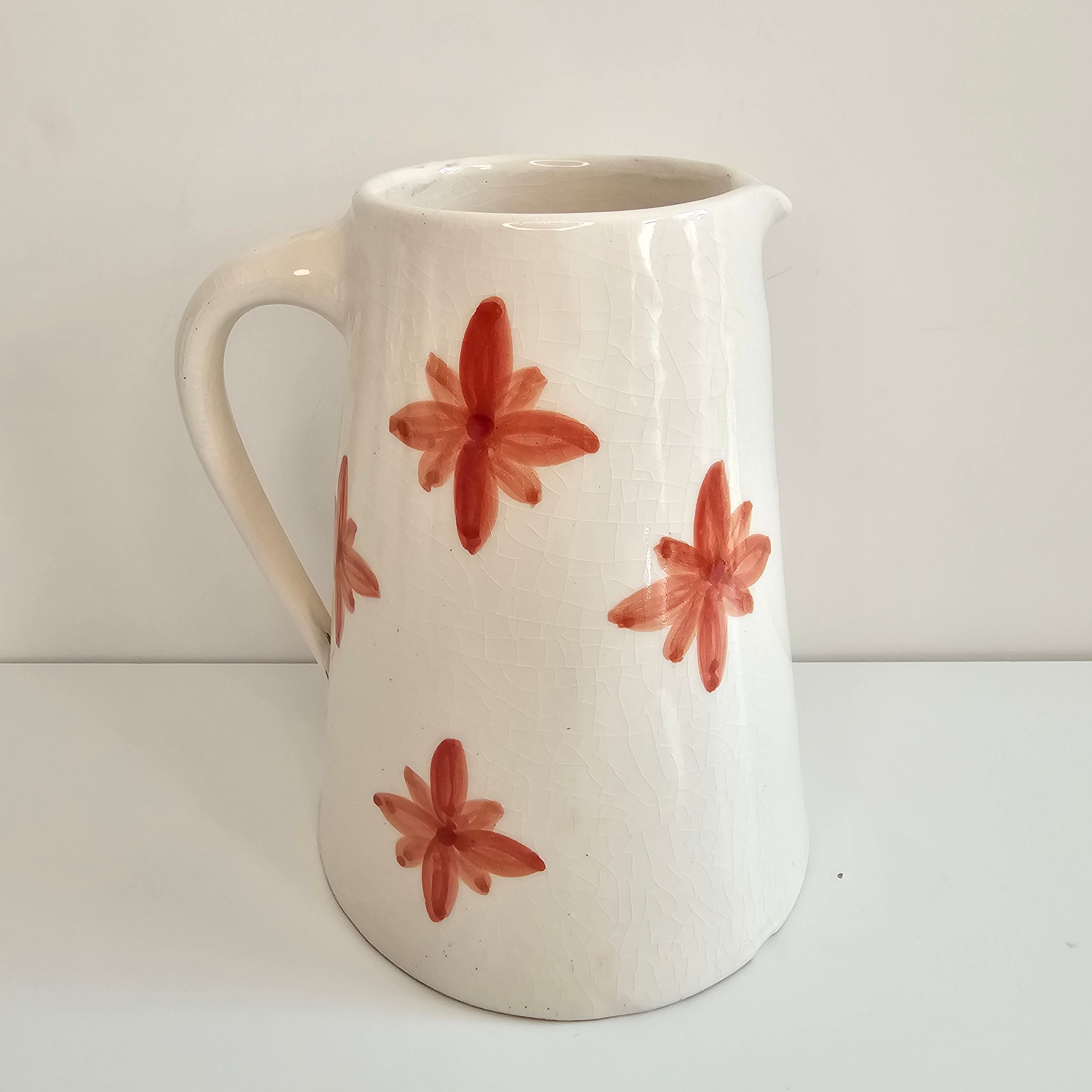Carafe Fleurie Amazigh — Pichet en Céramique Peinte à la Main 1.5L