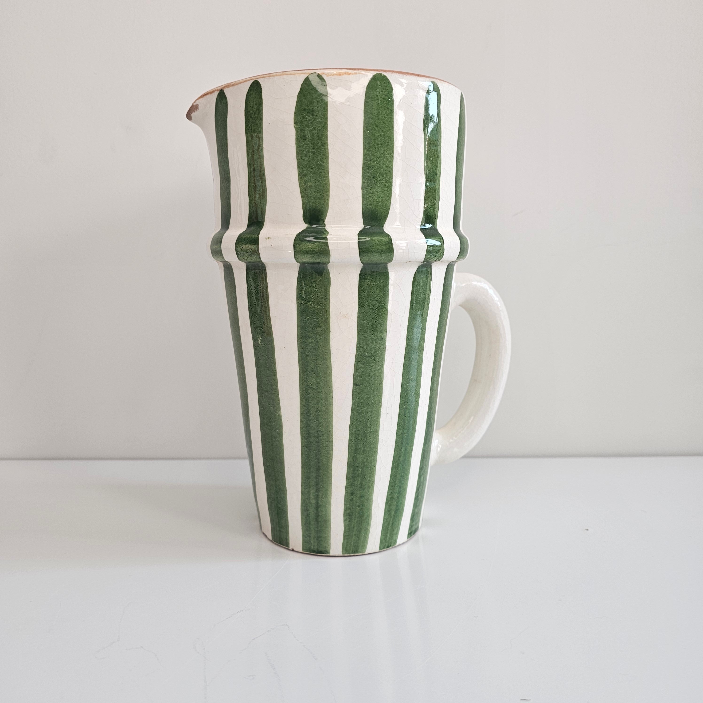 Carafe Tifinagh Stripes — Pichet en Céramique Artisanale Rayé (1200 ml)