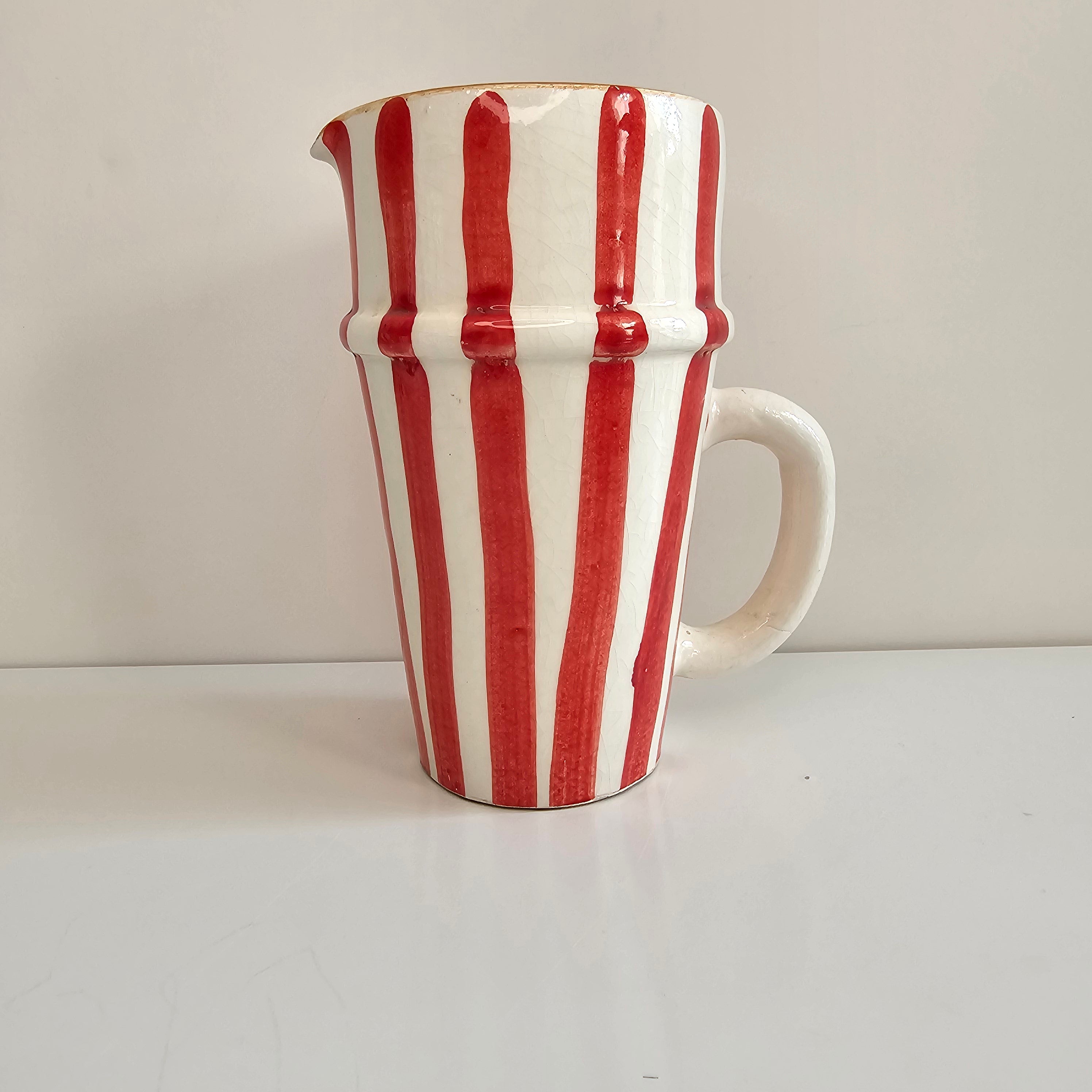 Carafe Tifinagh Stripes — Pichet en Céramique Artisanale Rayé (1200 ml)