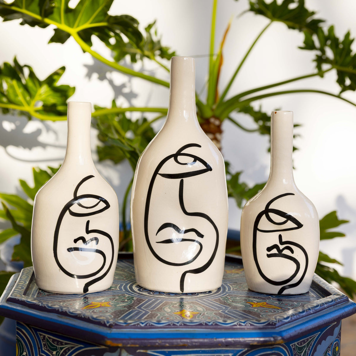 Trio Visage d’Art — Vases Modernistes en Céramique Artisanale